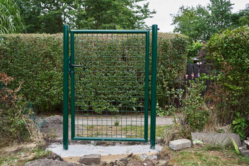 Metal Gate Installation